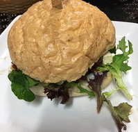 Off the Wall Diner - Accommodation QLD