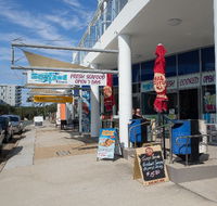 Seafood Town - Accommodation QLD