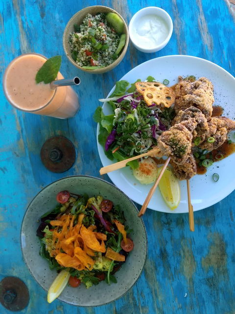 ZeeCaf. Nosh Co. - Accommodation QLD 1