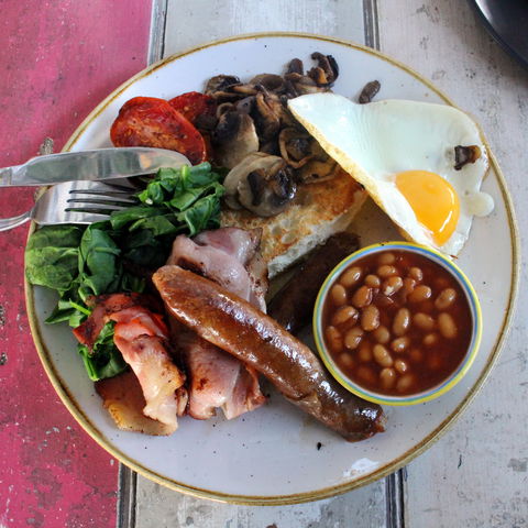 Cafe By Farmer And Sun - Accommodation QLD 1