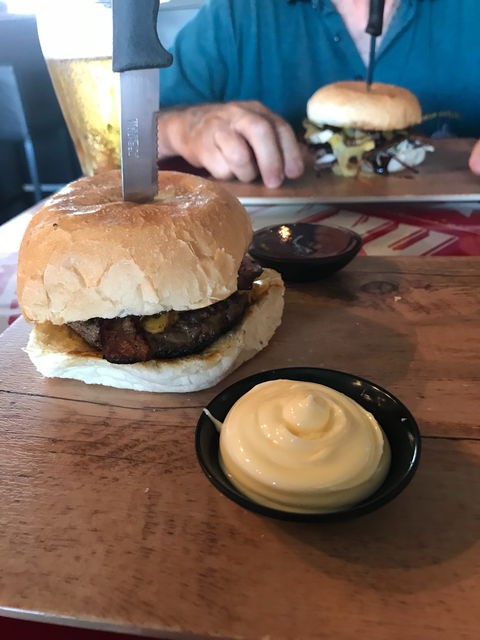 Johnny Dee's - Accommodation QLD 1