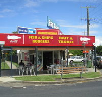 Bay Boats - Accommodation QLD