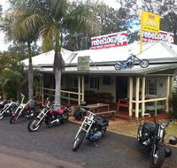 Apple Tree Creek Hotel - Accommodation QLD
