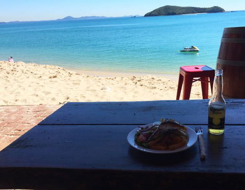 Hideaway Bar & Bistro - Accommodation QLD 0