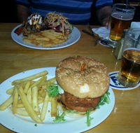 The Point Tavern - Accommodation QLD