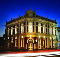 Miss Jackson - Accommodation QLD