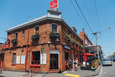 Robert Burns Hotel - Accommodation QLD 0