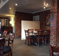The Yorkshire Hotel - Accommodation QLD