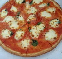 Pizza Tonight - Accommodation QLD