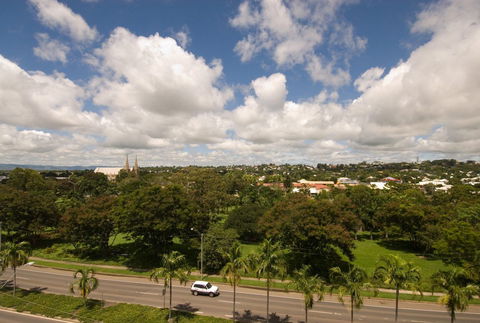 Rockhampton Plaza Hotel - Accommodation QLD 6