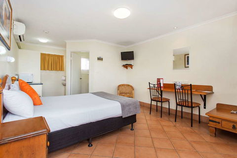 Glenmore Tavern - Accommodation QLD 6