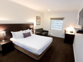 Atlantis Hotel - Accommodation QLD 3