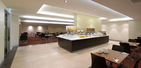 Atlantis Hotel - Accommodation QLD 8