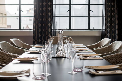 Adelphi Hotel - Accommodation QLD 11