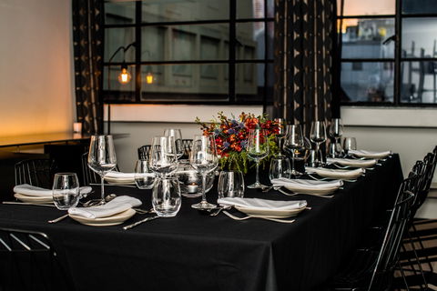 Adelphi Hotel - Accommodation QLD 12
