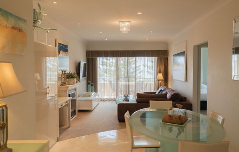 Aurora Ozone Hotel - Accommodation QLD 6