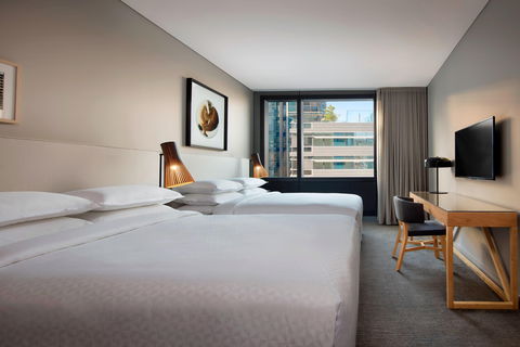 Four Points By Sheraton, Central Park - Accommodation QLD 4