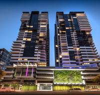 Arise Ivy and Eve - Accommodation QLD