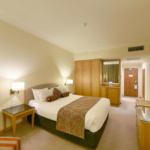 Duxton Hotel - Accommodation QLD 7