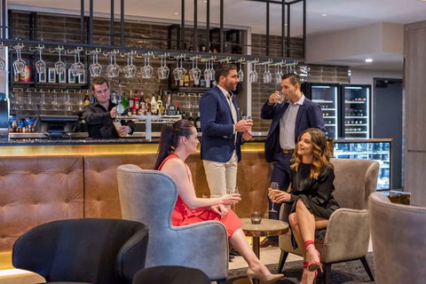 Deco Hotel - Accommodation QLD 1