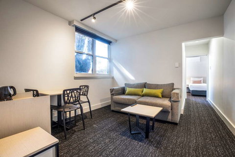 Nightcap At Glengala Hotel - Accommodation QLD 7