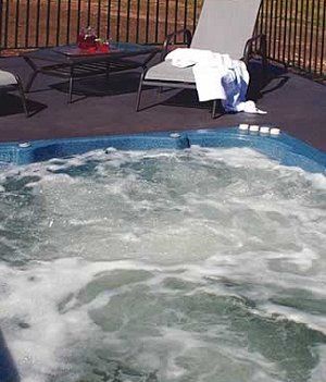 Hut on the Hill B&B - Accommodation QLD 1