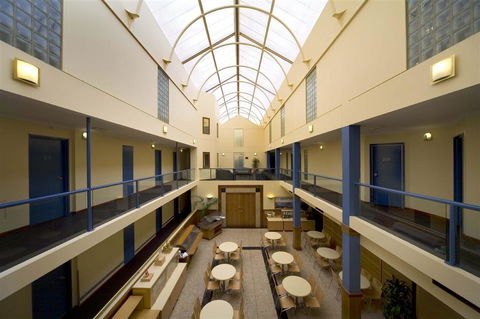 Capital Executive Apt Hotel Canberra - Accommodation QLD 1