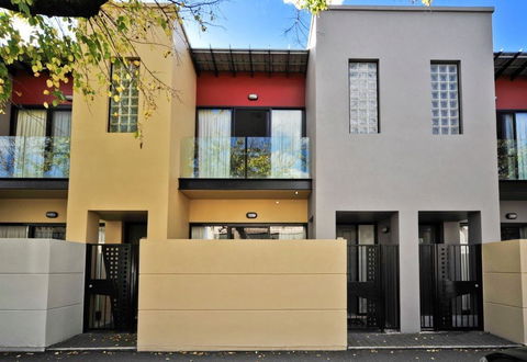 RNR Apartments, Adelaide - Accommodation QLD 0