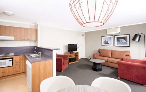 Mantra on Northbourne - Accommodation QLD 6