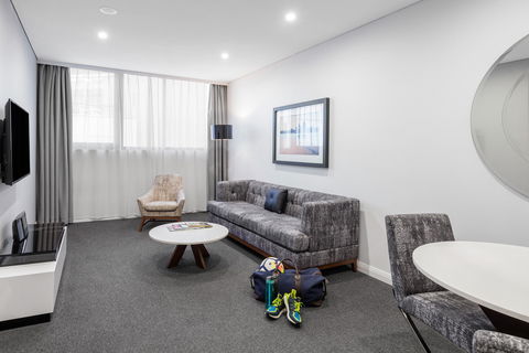 Meriton Serviced Apartments North Sydney - Accommodation QLD 4