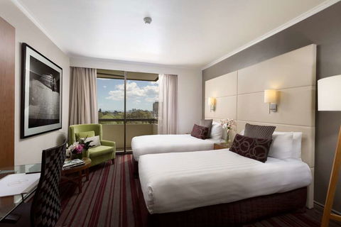 The Miller Hotel - Accommodation QLD 6