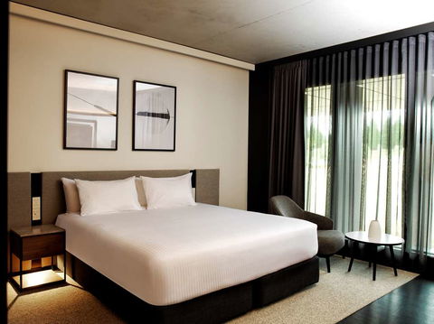 A By Adina Canberra - Accommodation QLD 7