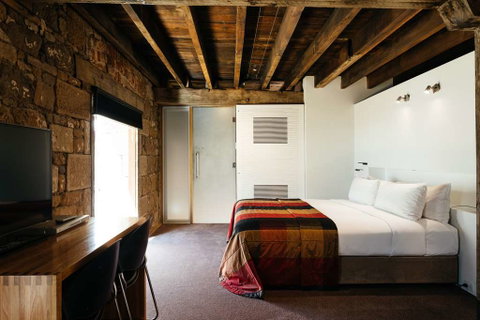 The Henry Jones Art Hotel - Accommodation QLD 6