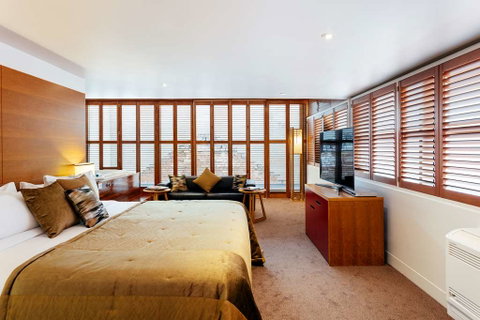 The Henry Jones Art Hotel - Accommodation QLD 11