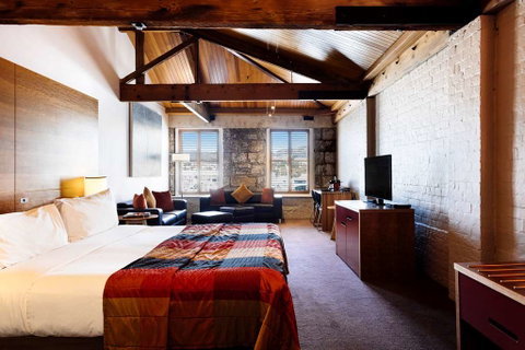 The Henry Jones Art Hotel - Accommodation QLD 14
