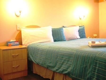 Arena Hotel - Accommodation QLD 1