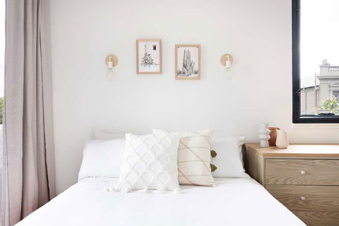 Hotel Hacienda - Accommodation QLD 3