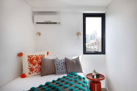 Hotel Hacienda - Accommodation QLD 7