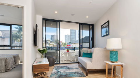 Arise Ruby Gold Coast - Accommodation QLD 5