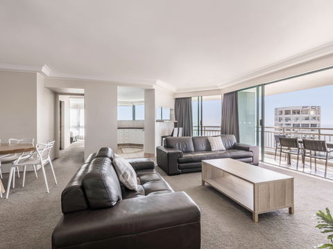 Mantra Crown Towers Surfers Paradise - Accommodation QLD 11