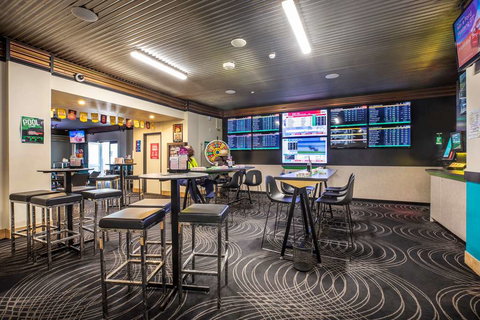 Atherton Hotel - Accommodation QLD 5