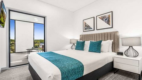 Essence Suites Taringa - Accommodation QLD 4