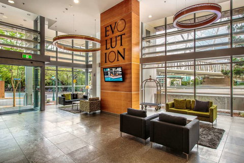 Evolution Apartments - Accommodation QLD 14