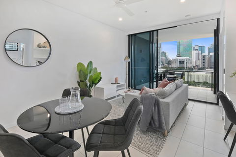 Arise On Hope Street - Accommodation QLD 7