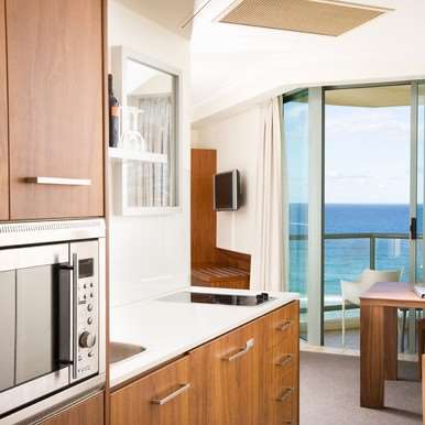 Mantra Legends Hotel - Accommodation QLD 10