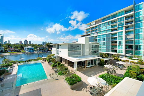 ULTIQA Freshwater Point Resort - Accommodation QLD 5