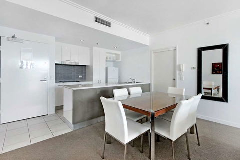 ULTIQA Freshwater Point Resort - Accommodation QLD 7