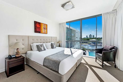 ULTIQA Freshwater Point Resort - Accommodation QLD 9