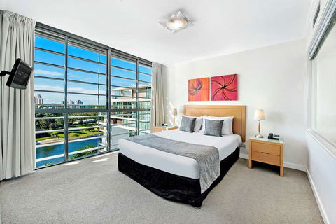 ULTIQA Freshwater Point Resort - Accommodation QLD 12