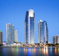Mantra Circle on Cavill - Accommodation QLD